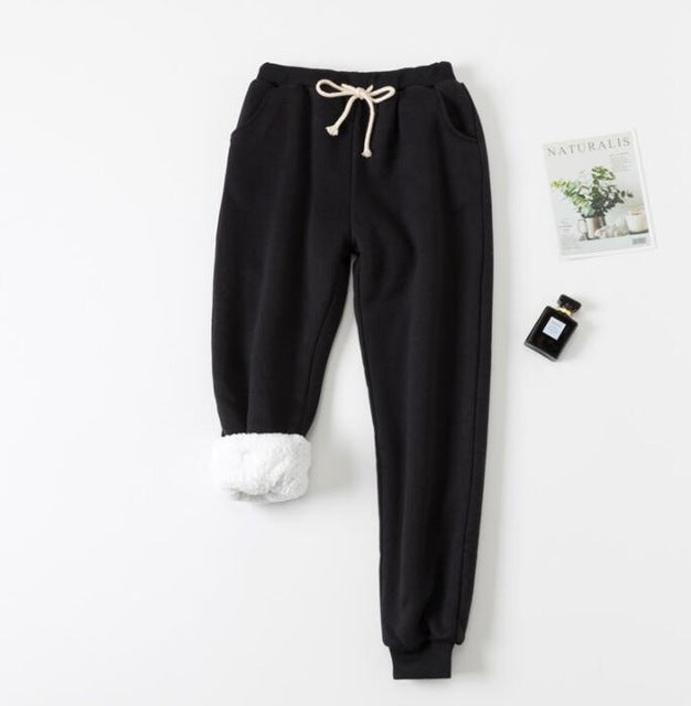 Soft and Stylish Padded Sweatpants | Lamb Velvet | Athela