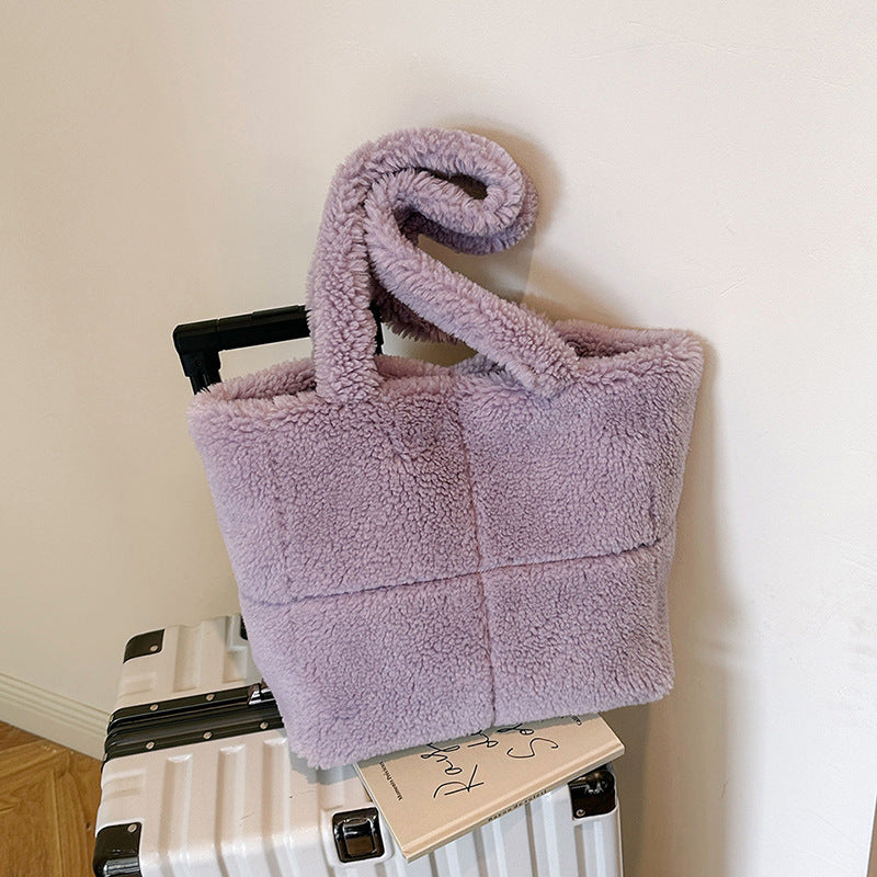 Cozy Chic: Designer Plush Tote Bags for Winter Fashion - Athela