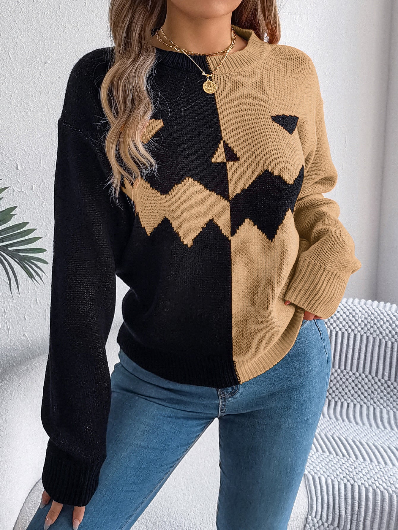 Spooky Chic: Halloween Contrast Pullover Sweater for Women